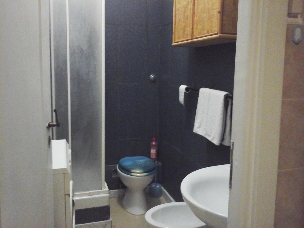B&B Near Metro' Central Line - Only Wc In The Rooms 15 Minutes To Termini Station 20 To Spagna Square - In The Night Bus Roma Exterior foto